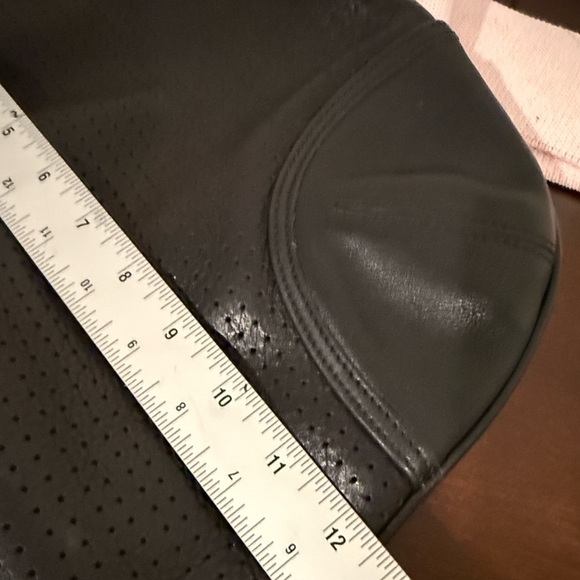 Vintage Coach 9218 Black Leather Shoulder Bag - Picture 8 of 13